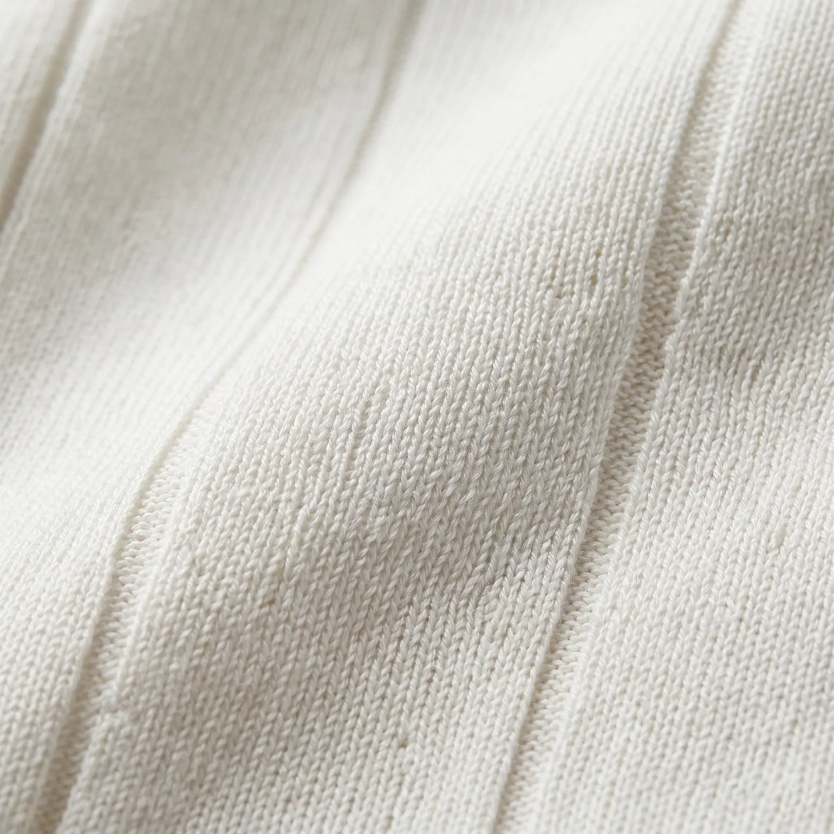 Men's Vertical Stripe Zip-Neck Polo 4